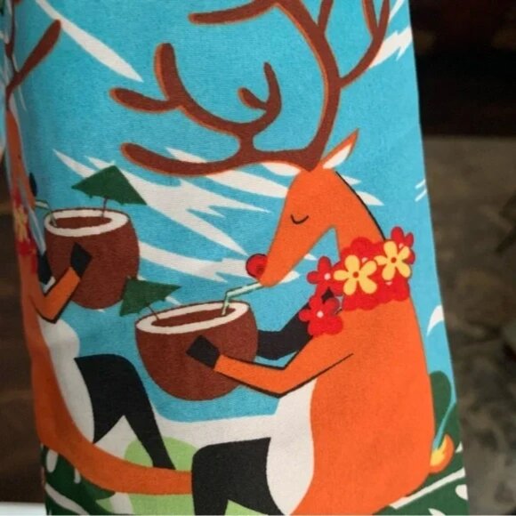 Santa Christmas Holiday Hawaiian Festive Graphic Button Down Shirt - Picture 4 of 11